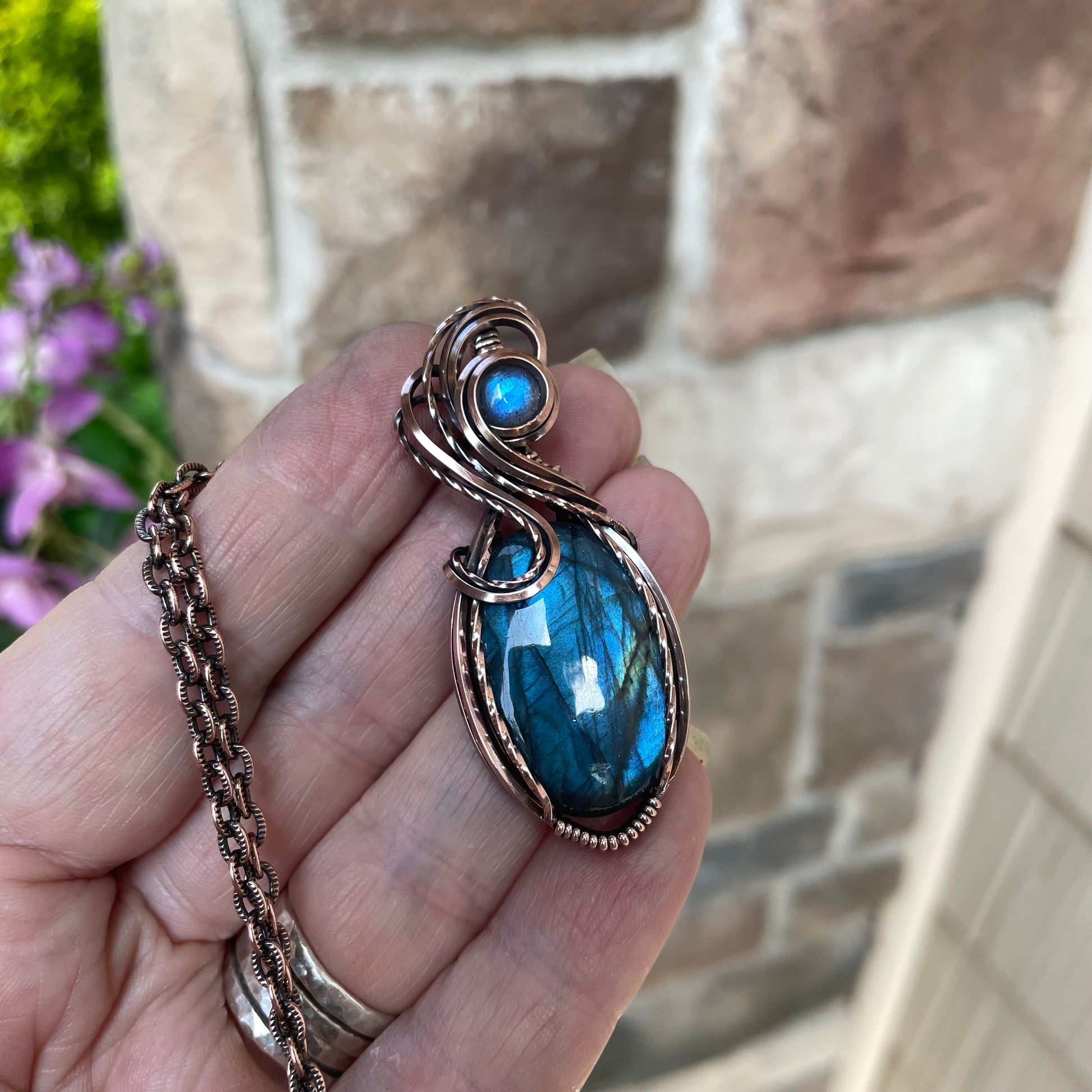 Blue Labradorite Oval Copper Pendant