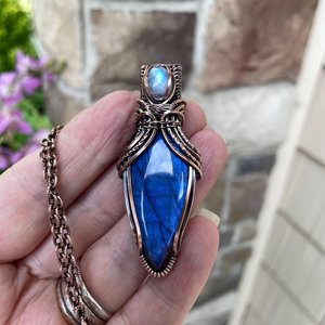 Blue Labradorite & Moonstone Copper Pendant with Weaving