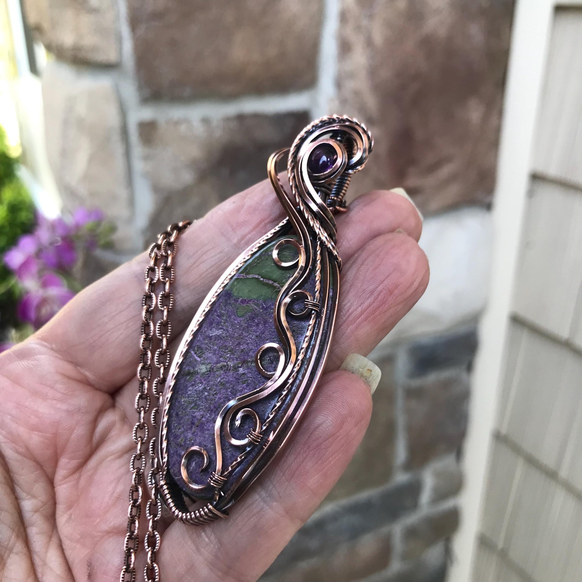 Stichtite & Amethyst Slender Oval Swirly Copper Pendant