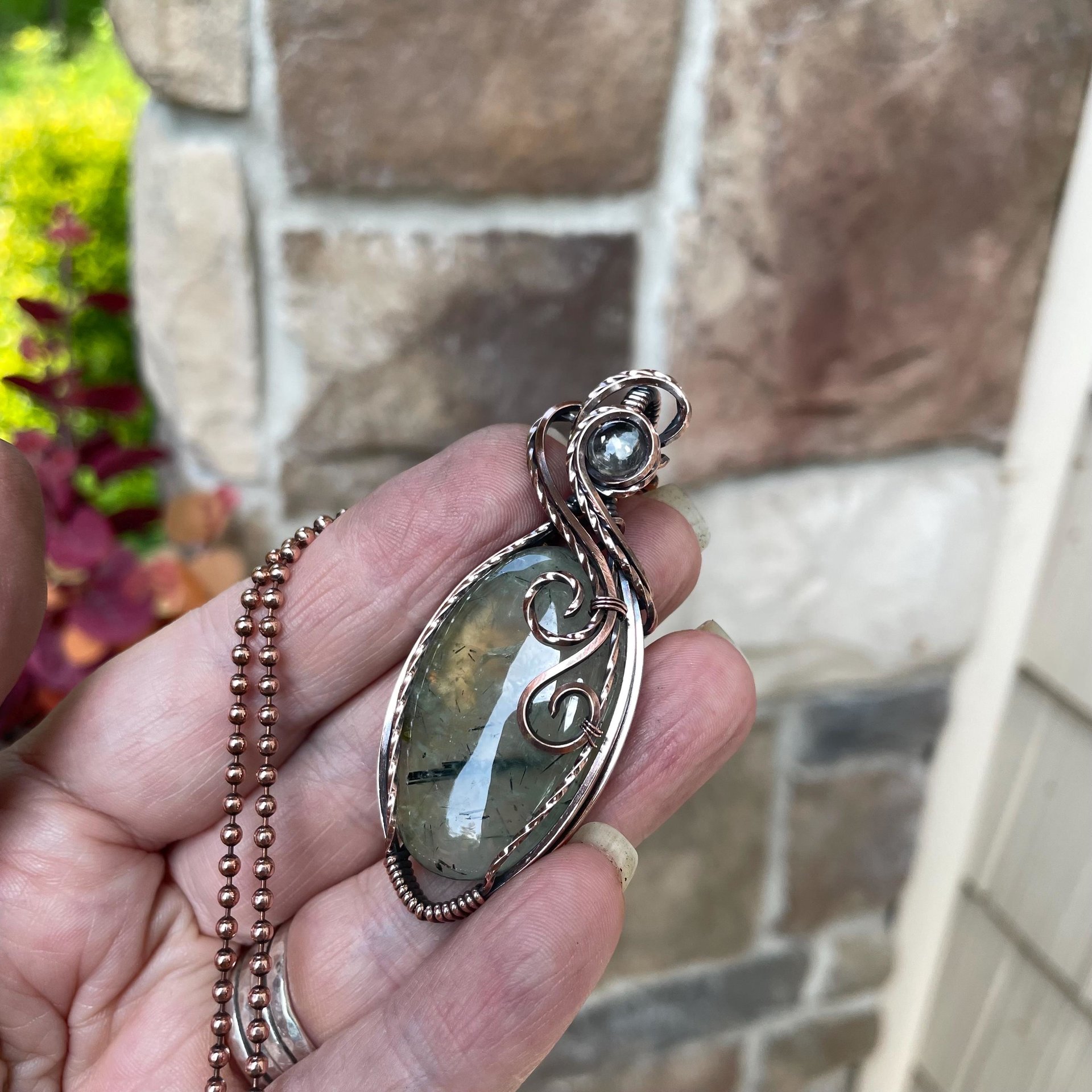Prehnite & Prasiolite Swirly Oval Copper Pendant