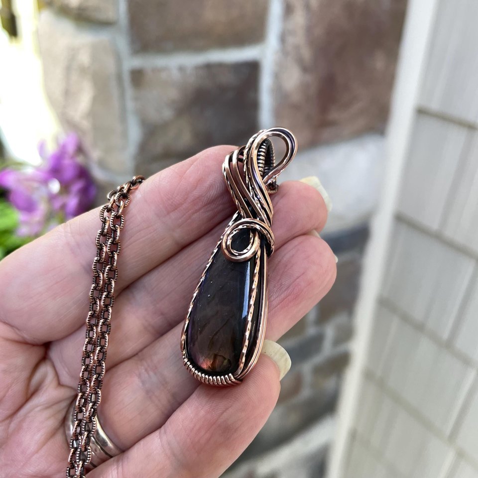 Pink Purple Labradorite Slender Copper Pendant