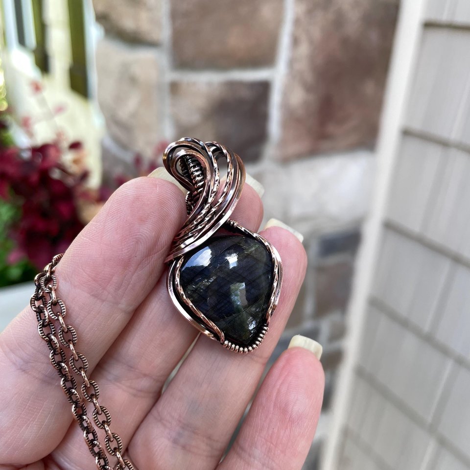 Purple Indigo Labradorite Copper Pendant