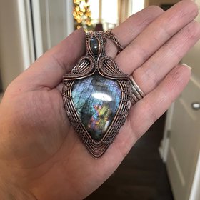 Blue Purple Labradorite Woven Pendant